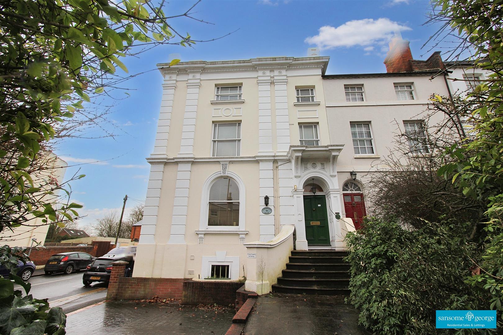 4 bed property in Castle Hill, Reading